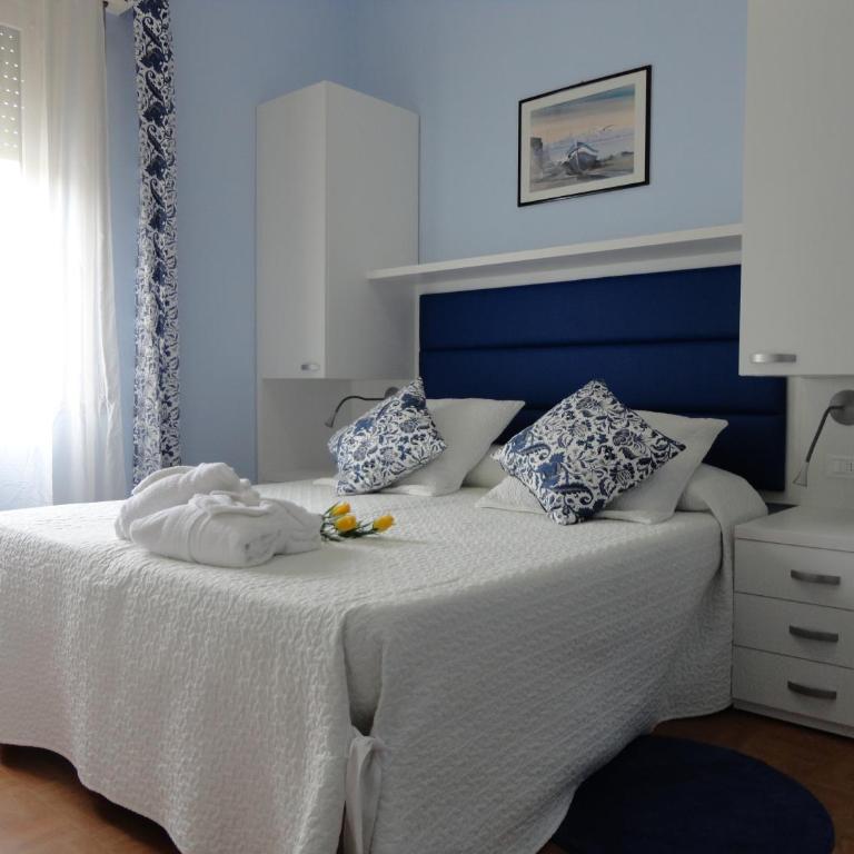 Hotel La Gioiosa - Camera Matrimoniale - 1