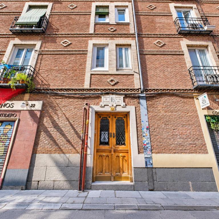 Lujo en Madrid Centro Plaza Mayor Wifi AC Exterior 4pax calle Almendro - Apartamento de 1 dormitorio - 5