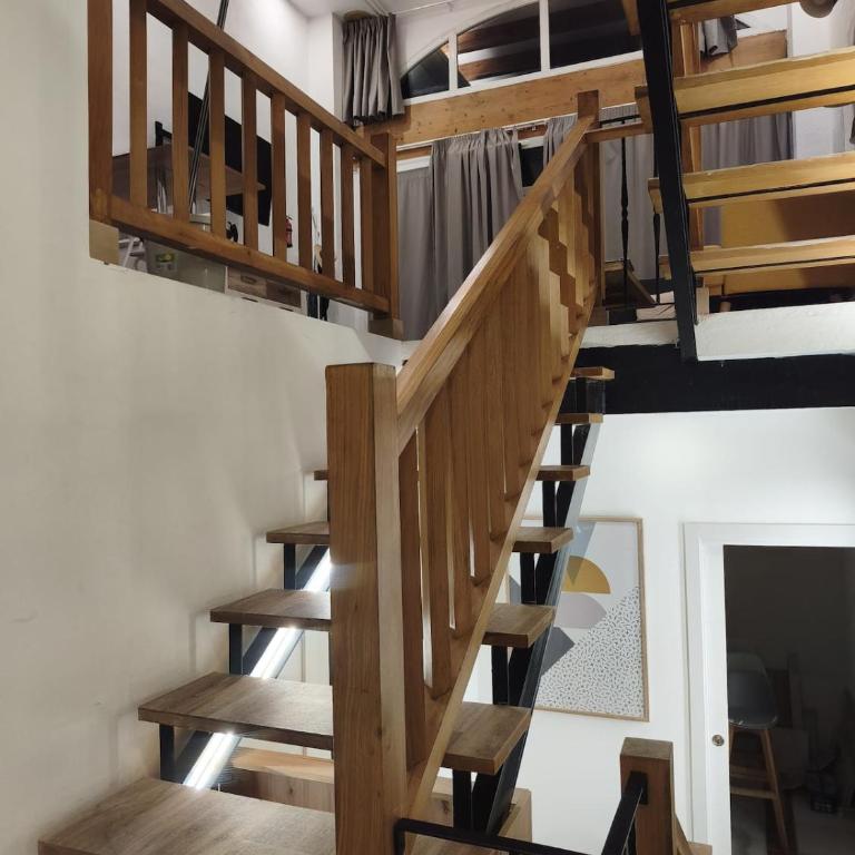 Duplex Carlota- 3-Bedroom Duplex for 6 with 3 Bathrooms and AC - Apartment - 6