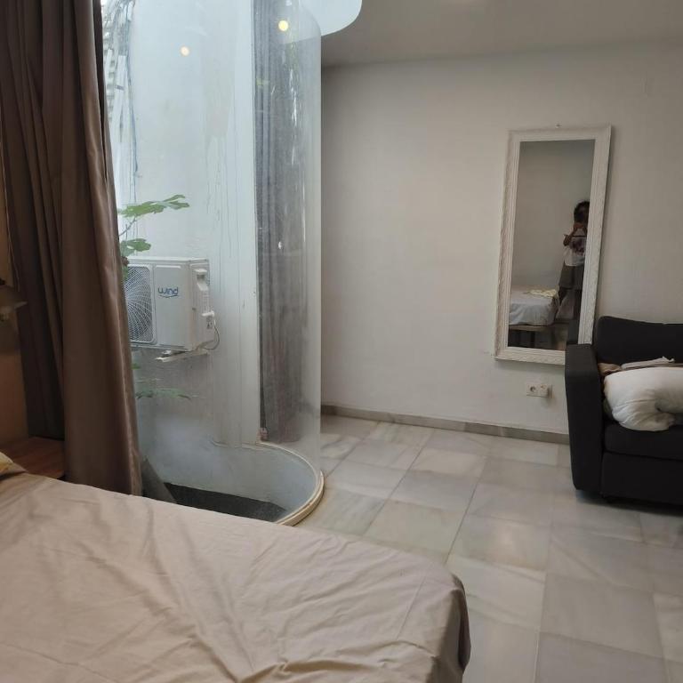 Duplex Carlota- 3-Bedroom Duplex for 6 with 3 Bathrooms and AC - Apartment - 8