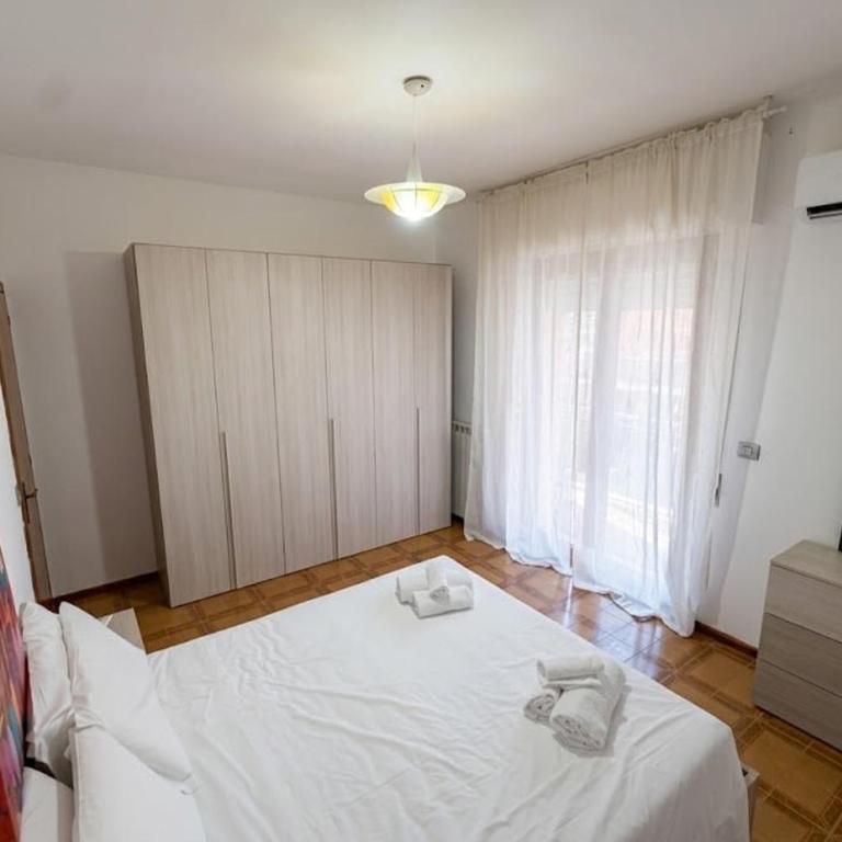 Castel House - 3 Bedrooms e 2 Bathrooms - AC, sleeps up to 6 - Appartamento con 3 Camere da Letto - 29