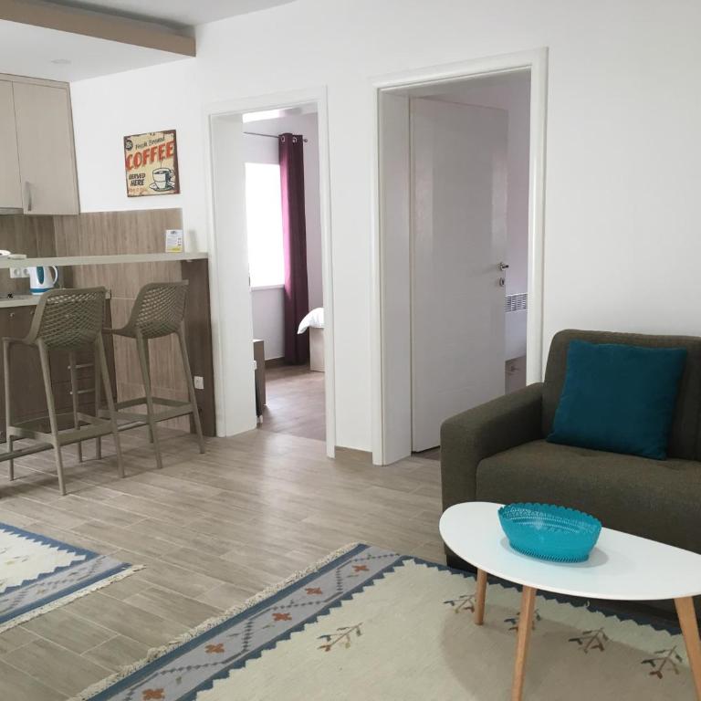 Pansion Rose - Three-Bedroom Apartment - 6