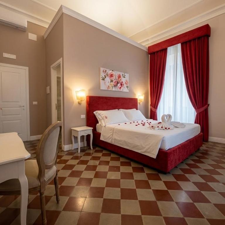 B&B Romeo Luxury Rooms - Deluxe Double or Twin Room with Balcony - 2