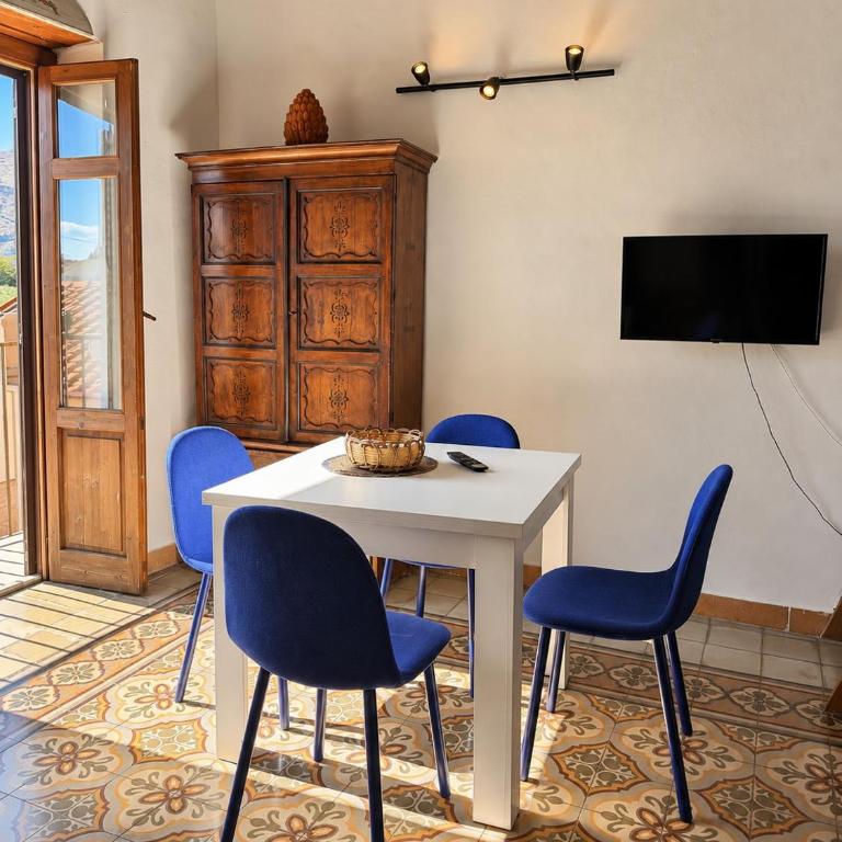 Porta Di Mare House - Two-Bedroom House - 16