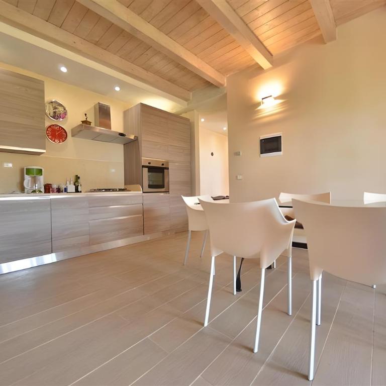 Villa in collina con piscina - Villa - 3