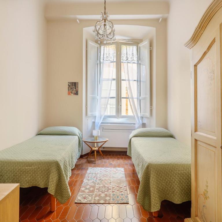 Borbo's House - Holiday Home Lucca Centro Storico - Two-Bedroom Apartment - 12