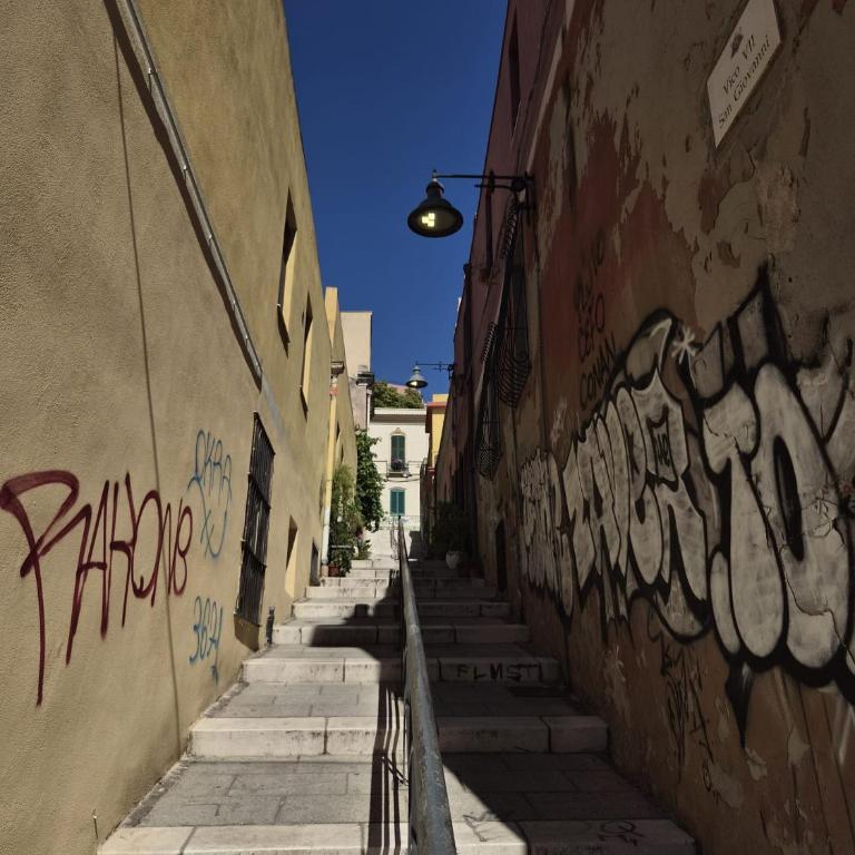 Villanova suite in the historic district of Cagliari - One-Bedroom Apartment - 25