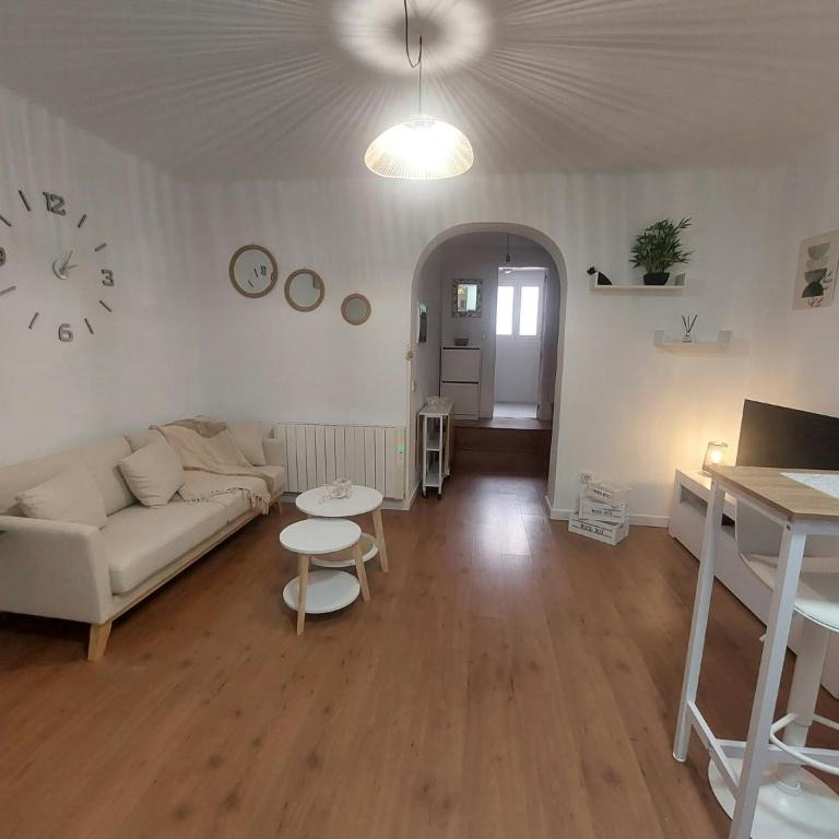Urban Serenity Apartment - Apartamento de 2 dormitorios - 2