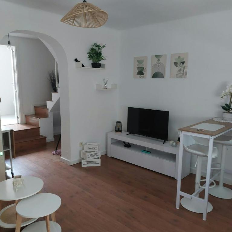 Urban Serenity Apartment - Apartamento de 2 dormitorios - 40