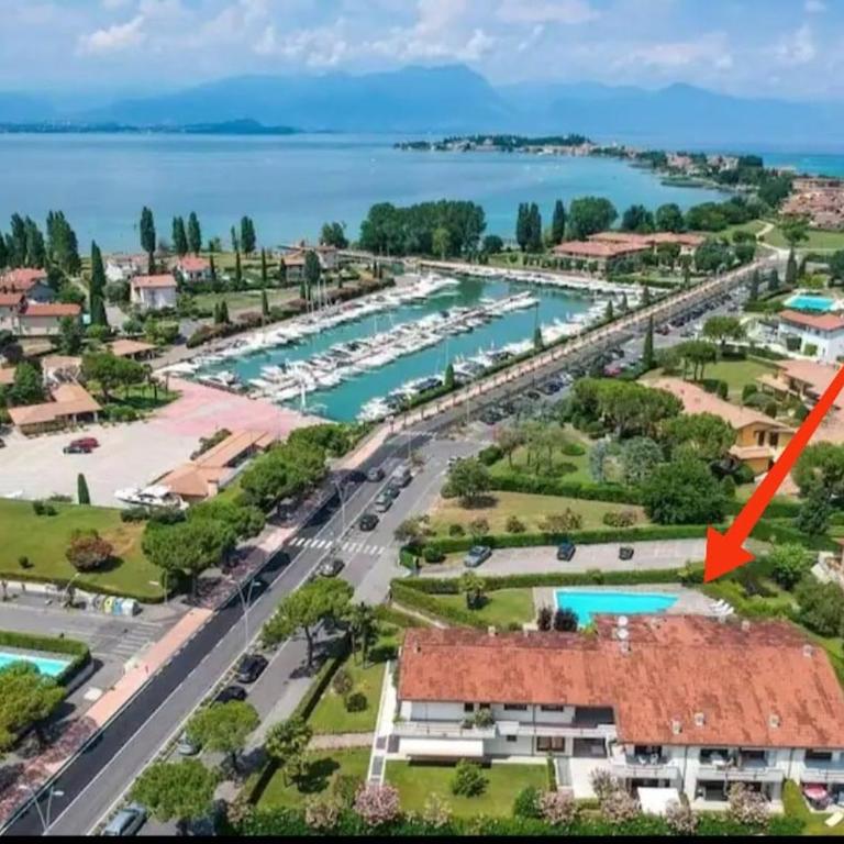 AP SUITE Appartamento Vista Lago di Garda con Piscina e Garage - Appartamento con 1 Camera da Letto - 8