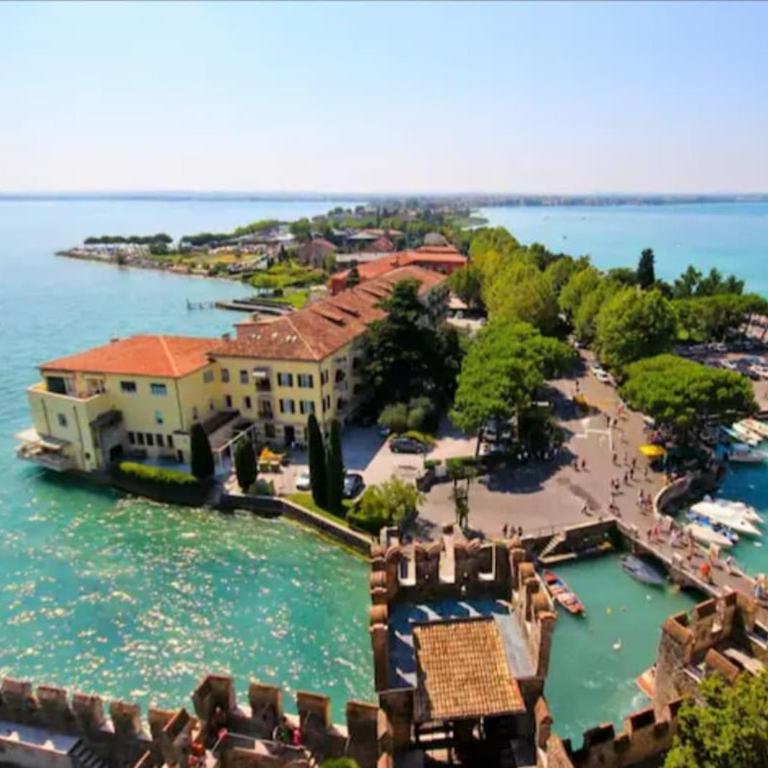 AP SUITE Appartamento Vista Lago di Garda con Piscina e Garage - Appartamento con 1 Camera da Letto - 21