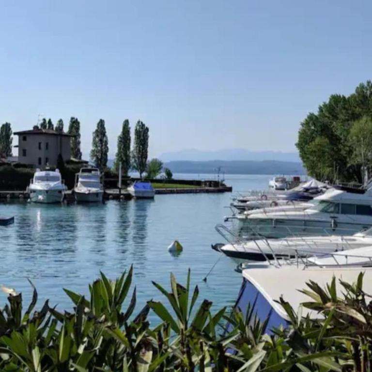 AP SUITE Appartamento Vista Lago di Garda con Piscina e Garage - Appartamento con 1 Camera da Letto - 39