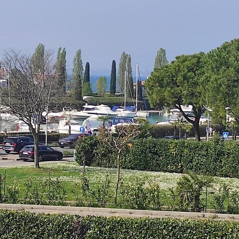 AP SUITE Appartamento Vista Lago di Garda con Piscina e Garage - Appartamento con 1 Camera da Letto - 46