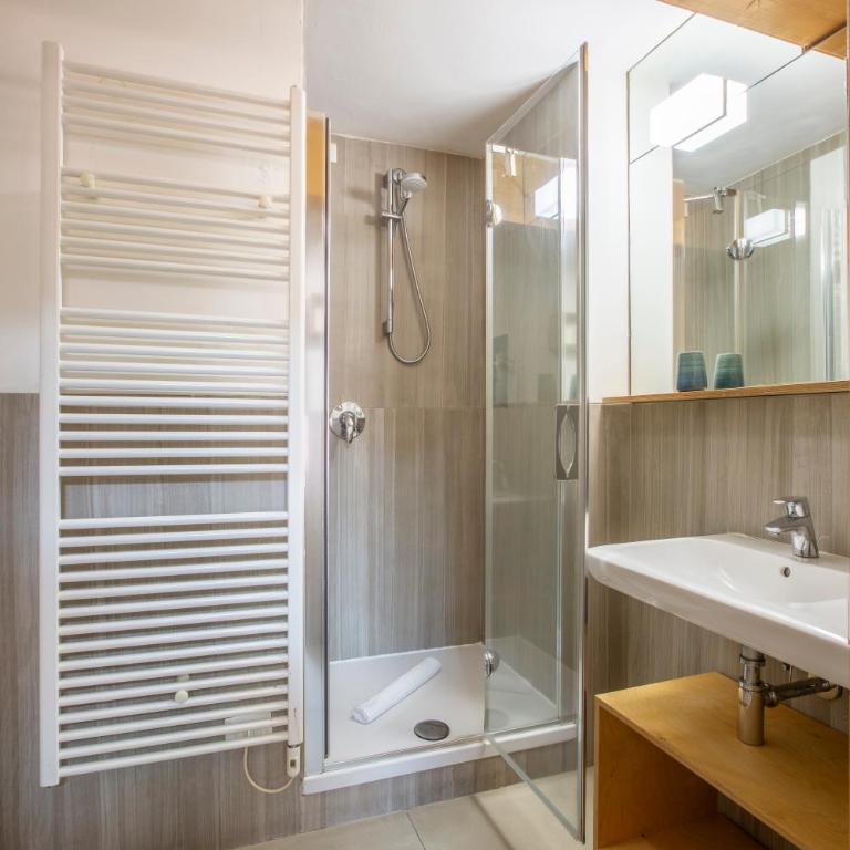 Cozy three-room apartment in the heart of Como, 100 meters from the lake - Apartment mit 2 Schlafzimmern - 12