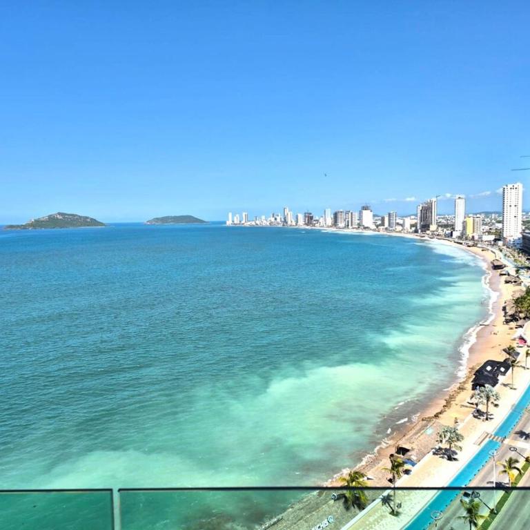 Depto Lujo Azul Turquesa Frente Playa y Malecón - Apartamento de 2 dormitorios - 6