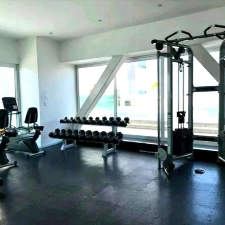 Depto Lujo Azul Turquesa Frente Playa y Malecón - Apartamento de 2 dormitorios - 30