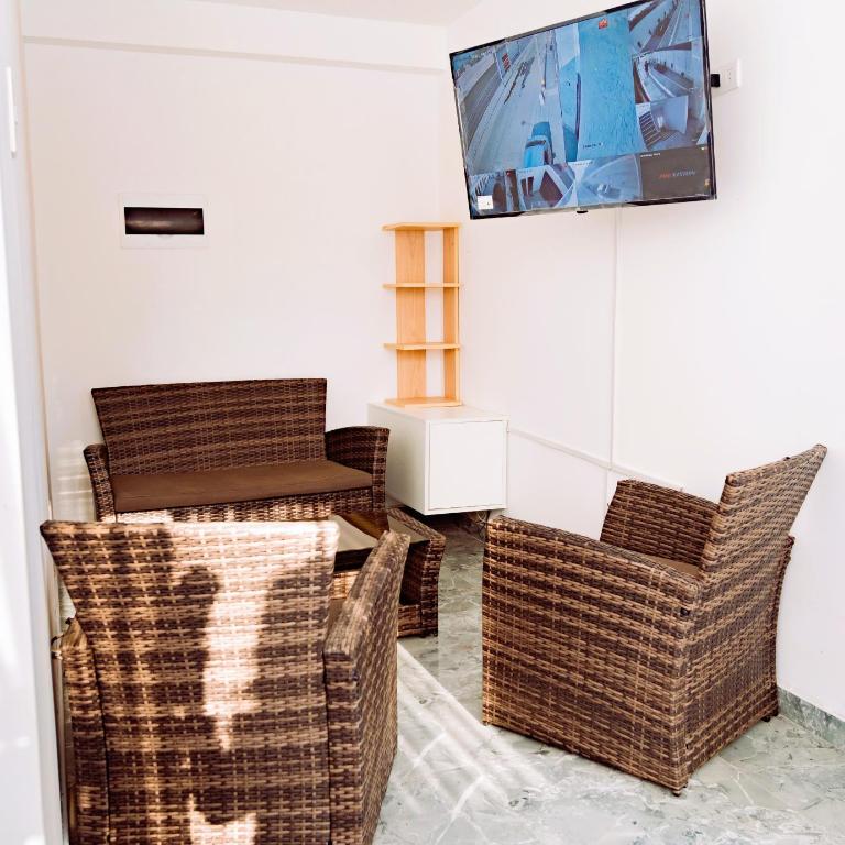 Urban Suites Chincha - Two-Bedroom Deluxe Apartment - 13