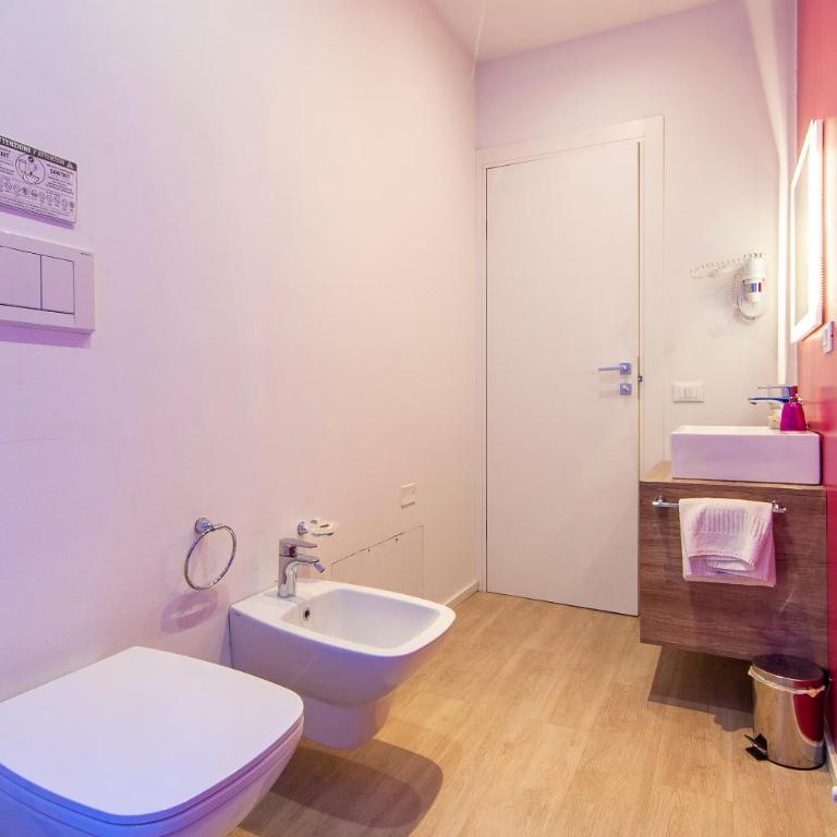 Kedimore - Suite Color House - Camera Tripla con Bagno Privato - 11