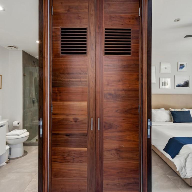Luxury 2BR Condo with Rooftop Pools near 5th Avenue - Apartment - 7
