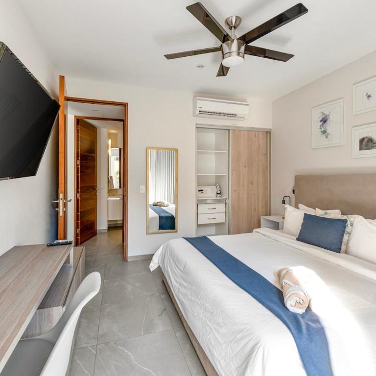 Luxury 2BR Condo with Rooftop Pools near 5th Avenue - Apartment - 25