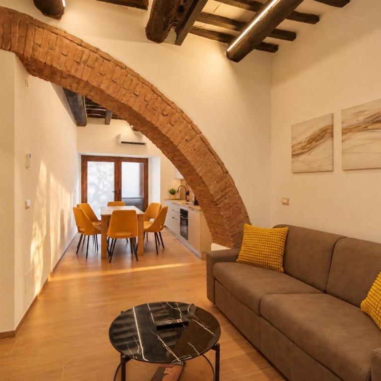 Elce - Historic Brick Arch 2BR & 2BA - Appartamento con 1 Camera da Letto - 2