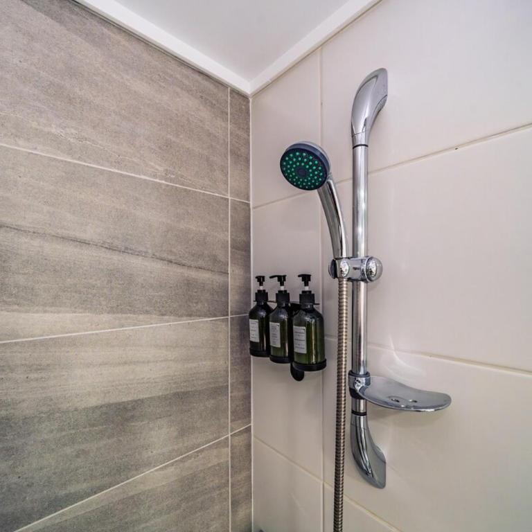 Metro Sta Isabel Studio for 2 AC WiFi - Apartamento de 1 dormitorio - 11