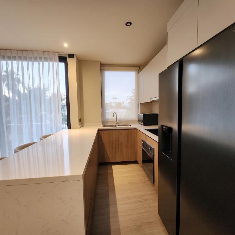 Ameth - Stylish Downtown Apartments with Rooftop Pool & Gym - Apartamento de 3 dormitorios - 3
