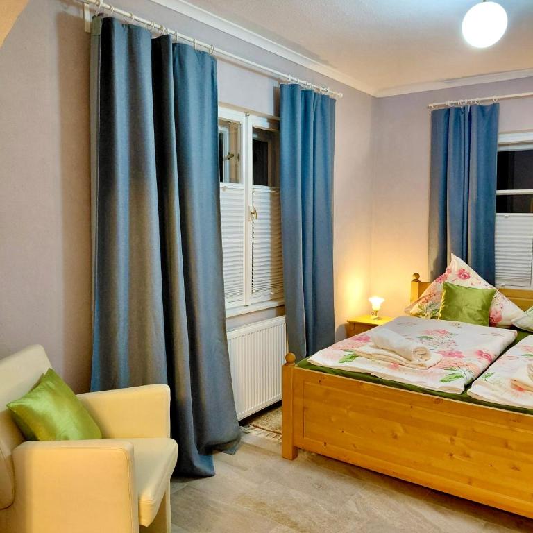 Goethe Belle Étage - Elegante Auszeit für Familien und Freunde - Two-Bedroom Apartment with Balcony and Terrace - 2
