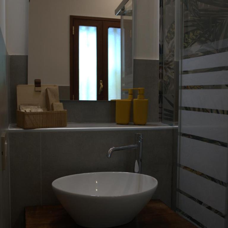 Al Vicolo Cancello 1 - Chambre Triple Confort avec Douche - 9