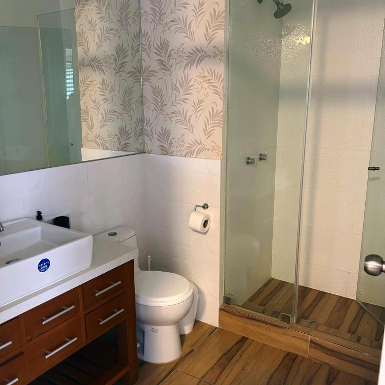Tu Escape Perfecto Frente al Mar del Sur - Three-Bedroom House - 16