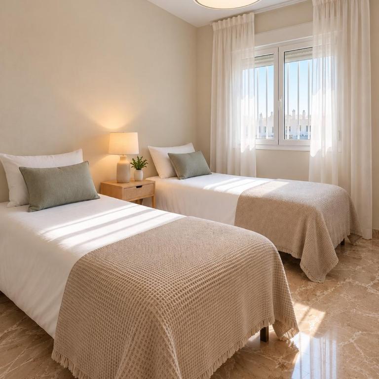 Villa Torremolinos Beach & Garden - Casa Unifamiliar de 3 dormitorios - 11