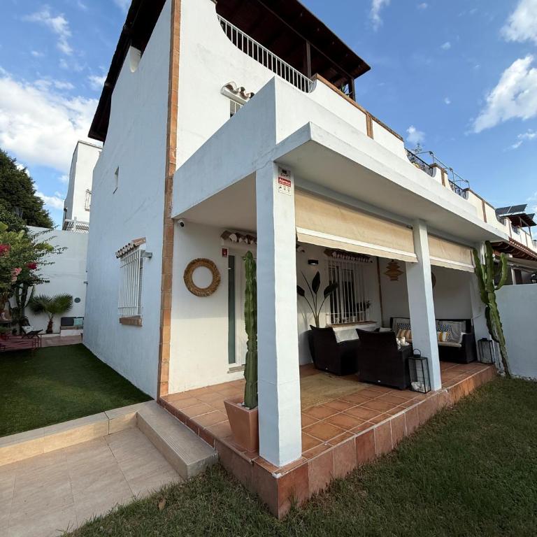 Villa Torremolinos Beach & Garden - Casa Unifamiliar de 3 dormitorios - 4
