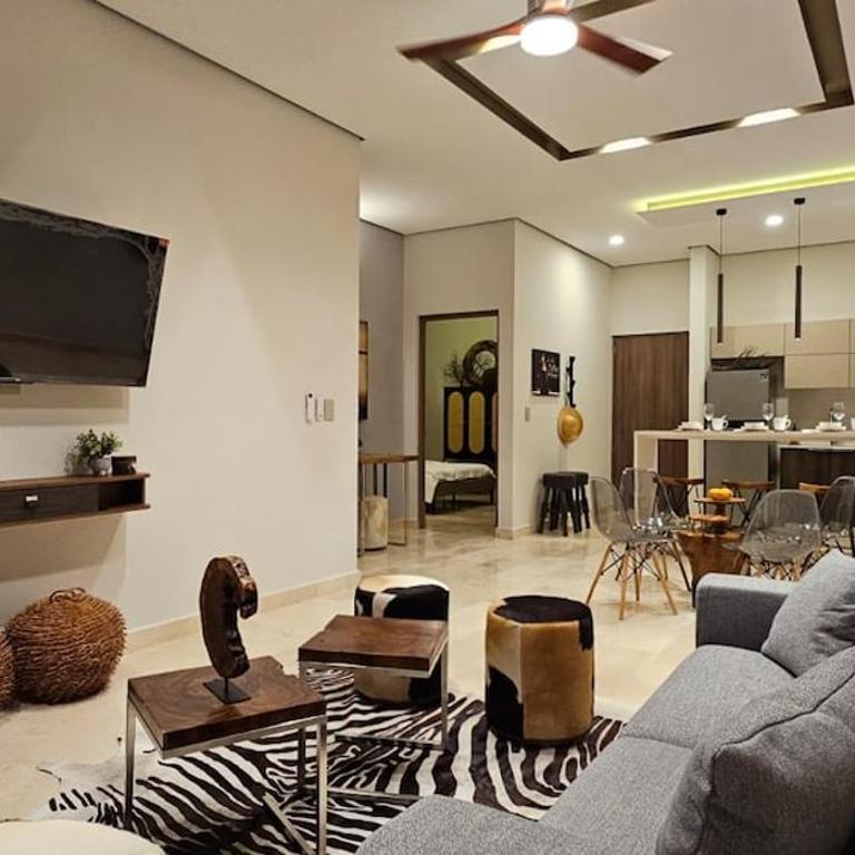 Luxury 2BR Apt steps away from the beach clubs - Apartment - 10
