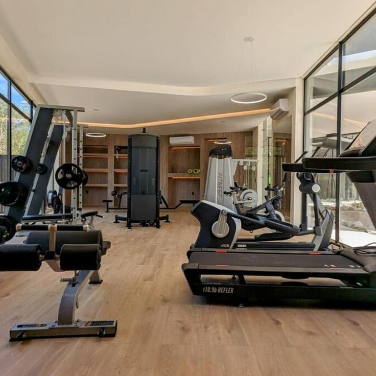 Luxury 2BR Apt steps away from the beach clubs - Apartment - 20