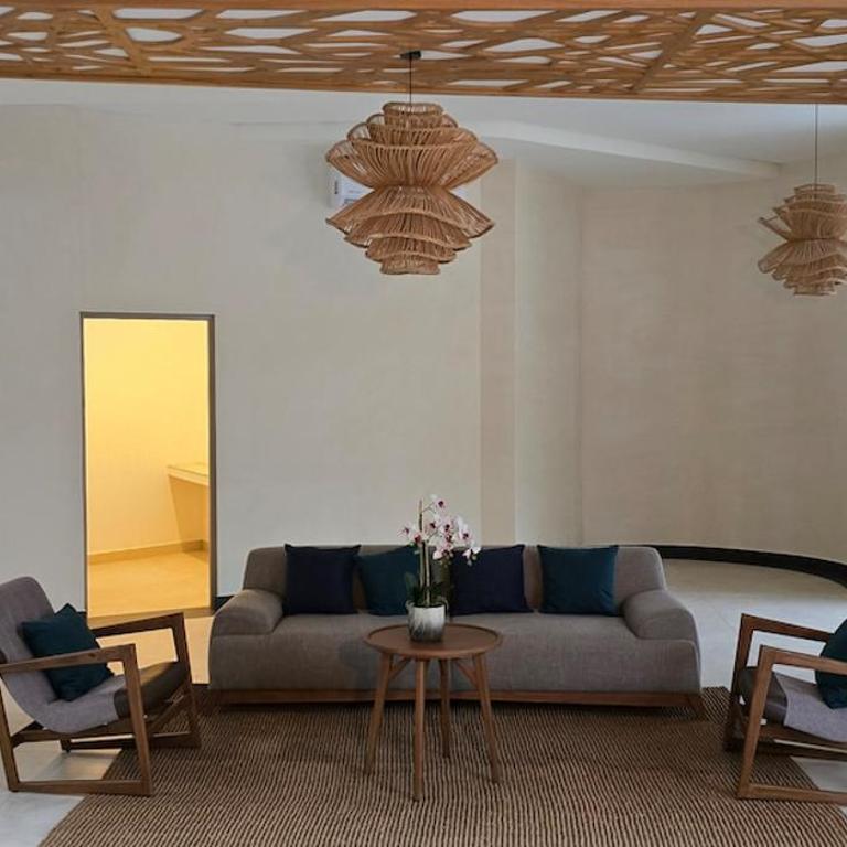 Luxury 2BR Apt steps away from the beach clubs - Apartment - 68