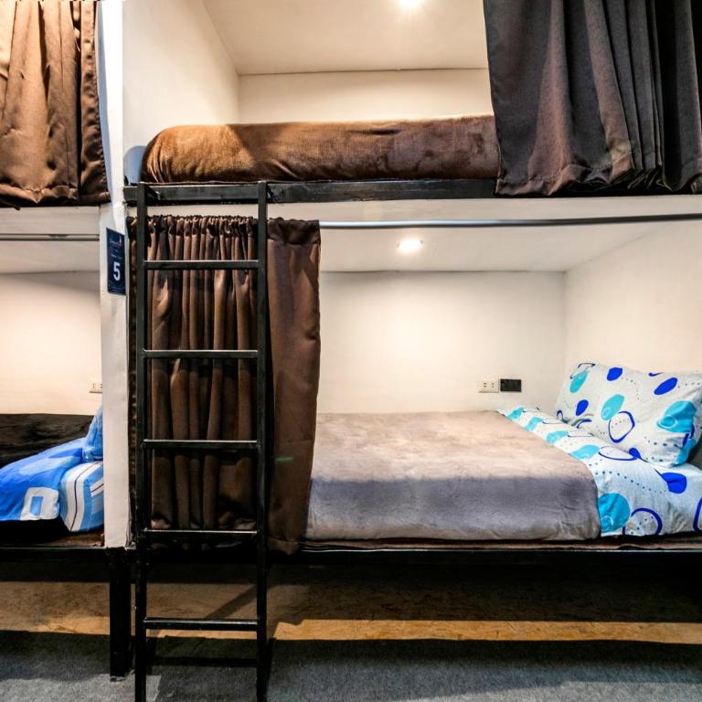Dream Up - Bunk Bed in Mixed Dormitory Room - 9