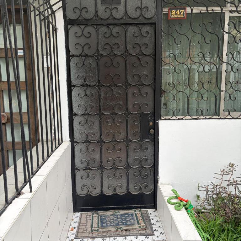 Sequeiros Lima - Casa de 3 dormitorios - 1