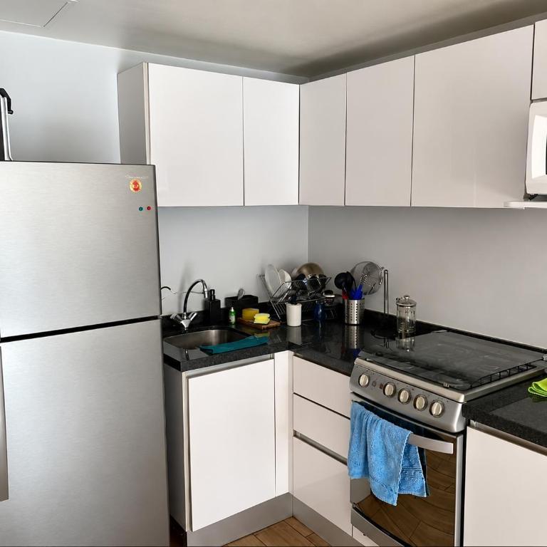 Departamento moderno con cocina equipada y bañera - Apartamento de 1 dormitorio - 4