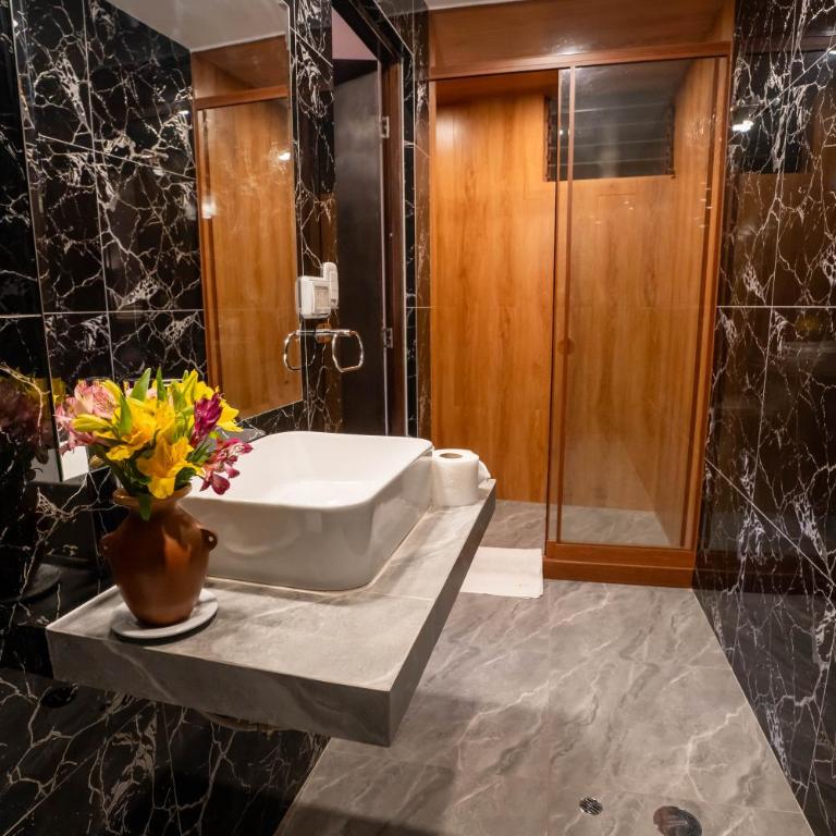 Inkas Stone Boutique - Habitación Triple Confort - 9