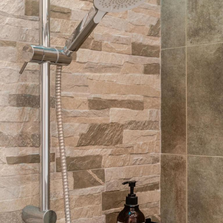 Aura Suites Florence - Camera Tripla Comfort - 13