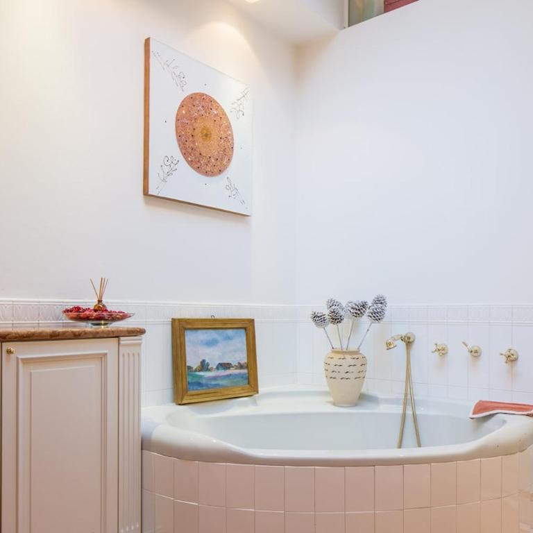 Navigli Luxury Home - Appartamento Deluxe con 2 Camere da Letto - 9