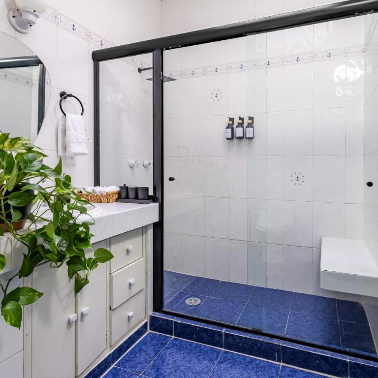 Beautiful 6 BDR Villa with AC in La Condesa - Villa - 22