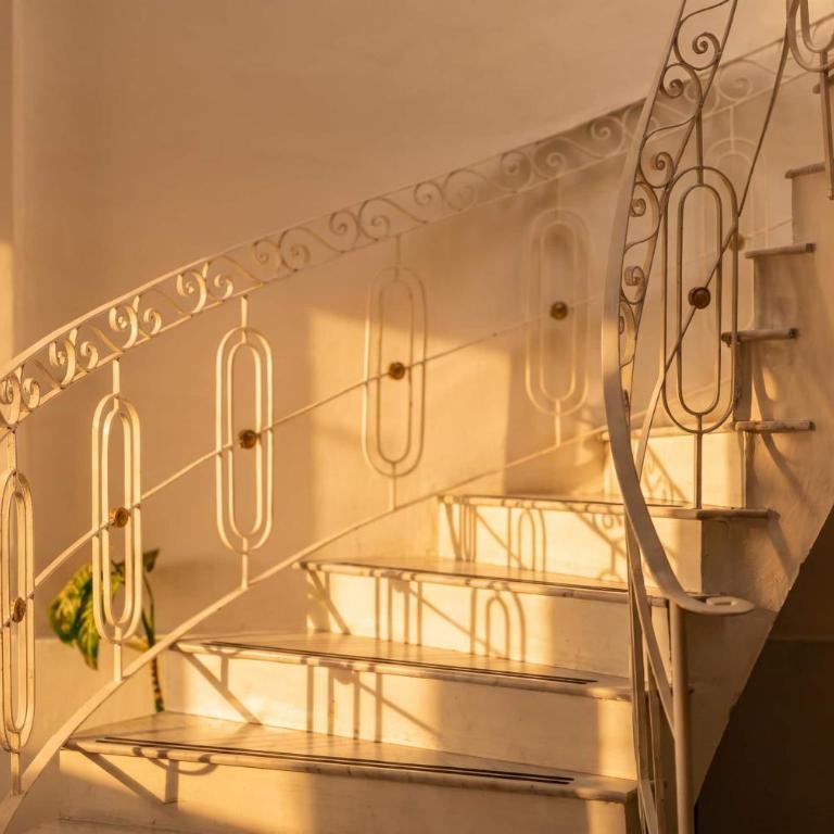 Beautiful 6 BDR Villa with AC in La Condesa - Villa - 5
