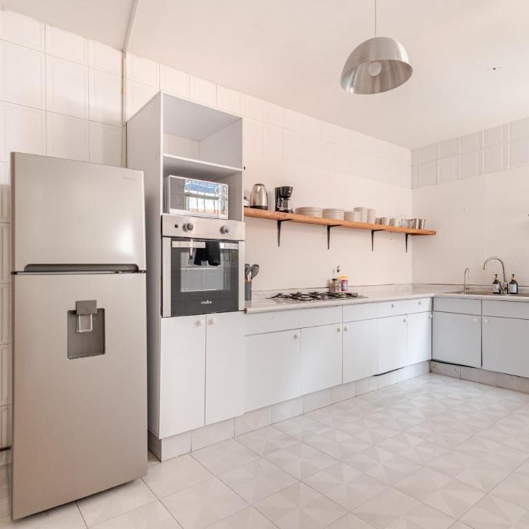Beautiful 6 BDR Villa with AC in La Condesa - Villa - 51
