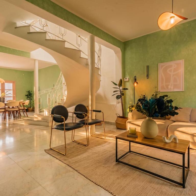 Beautiful 6 BDR Villa with AC in La Condesa - Villa - 6