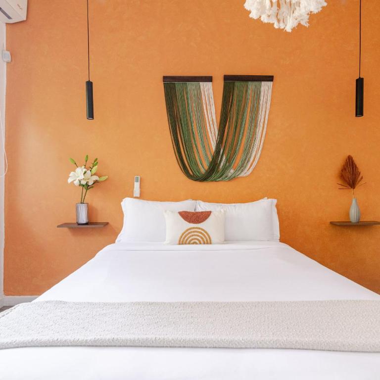 Beautiful 6 BDR Villa with AC in La Condesa - Villa - 60
