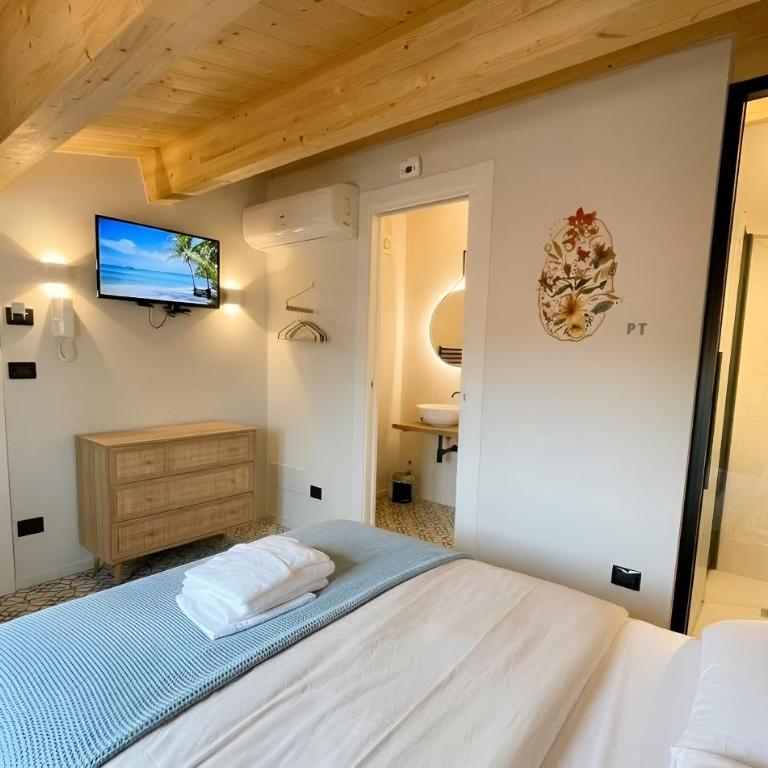 Affittacamere Casa Florens Guest House - Camera Matrimoniale con Bagno Privato - 3