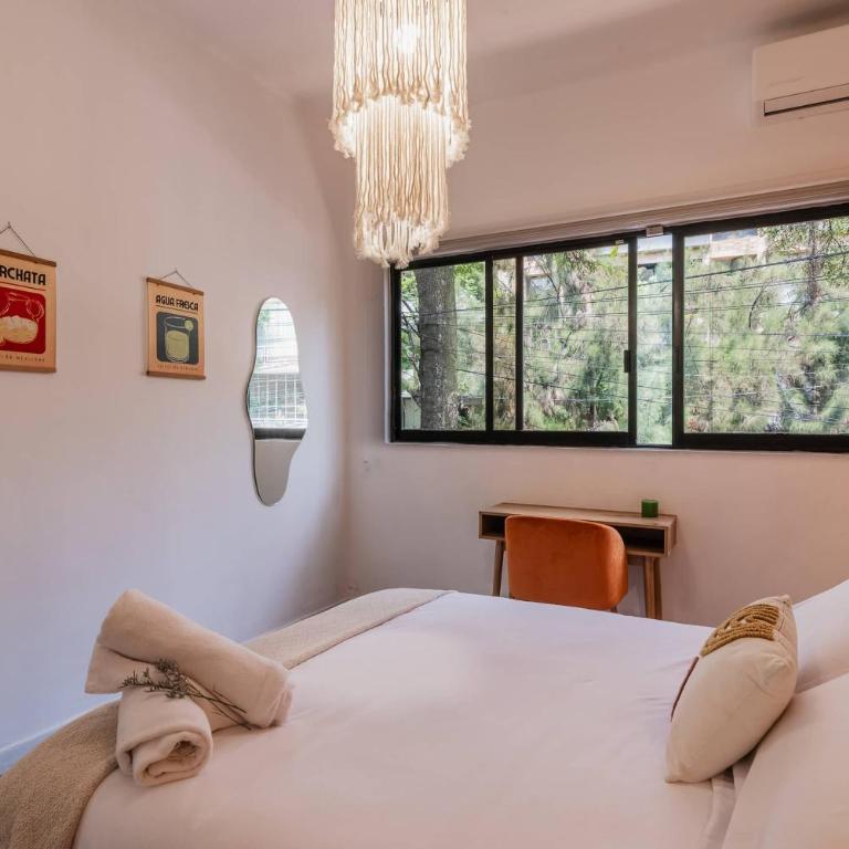 Beautiful 6 BDR Villa with AC in La Condesa - Villa - 72