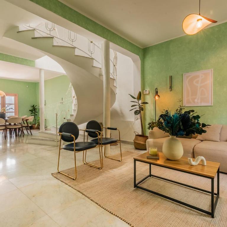 Beautiful 6 BDR Villa with AC in La Condesa - Villa - 76