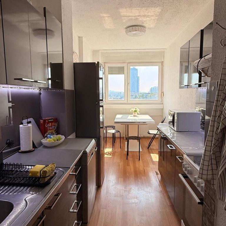 Palms Apartment - Two-Bedroom Apartment - 9